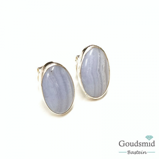 Chalcedoon oorknoppen 8x14mm