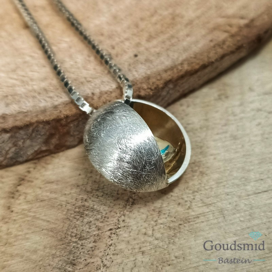 SCRATCHED hanger 20mm half ijsmat/poli geelgoud verguld