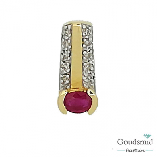Gouden hanger 14 karaat 0.06kt briljant/ 0.25kt robijn