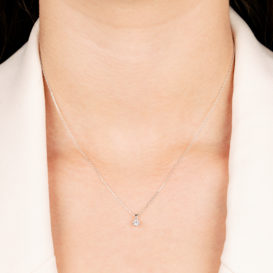 Gouden 14kt solitair hanger met diamant van 0,15ct